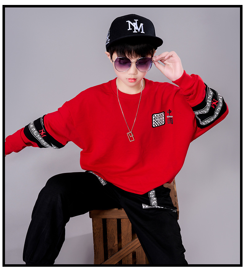 Kinder Kleidung 2023 Herbst Trendy Top Großen Rundhals Lose Pullover Zwei Stück Set Hübsche Jungen_voghion.com