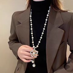 小香風真珠セーターチェーン女性秋冬流蘇長型ネックレス軽贅沢ファッション百合高級感ストラップアクセサリー
