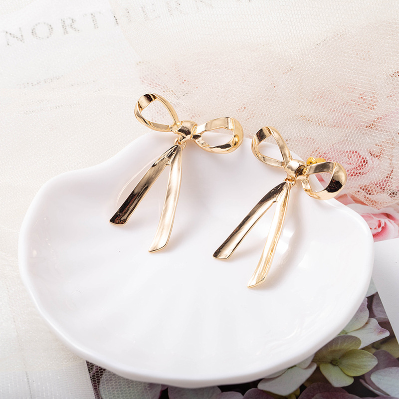 Bow Knot S925 Silver Needle Earrings display picture 2