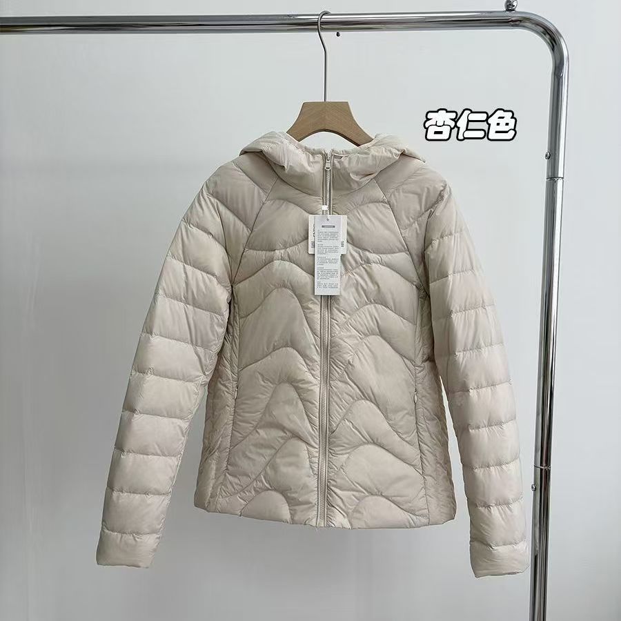 Миндальный цвет