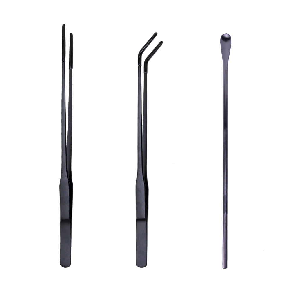 포장된 피딩 핀셋 3개(검은색)