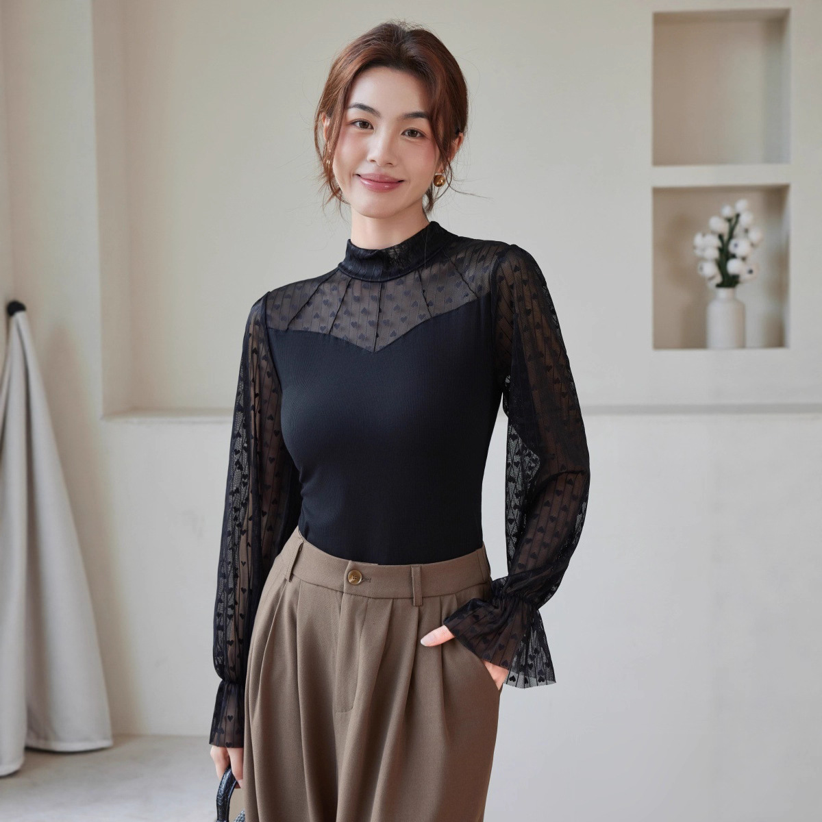 971女打底衫T恤秋冬今年流行新款上衣外穿蕾丝多巴胺网纱名媛风