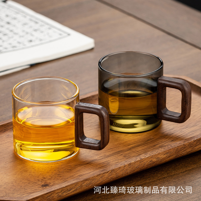 Taza de té de vidrio con asa de madera Taza de té pequeña para el hogar resistente a altas temperaturas Taza de té de hospitalidad de vidrio con alto contenido de borosilicato de hollín transparente personal
