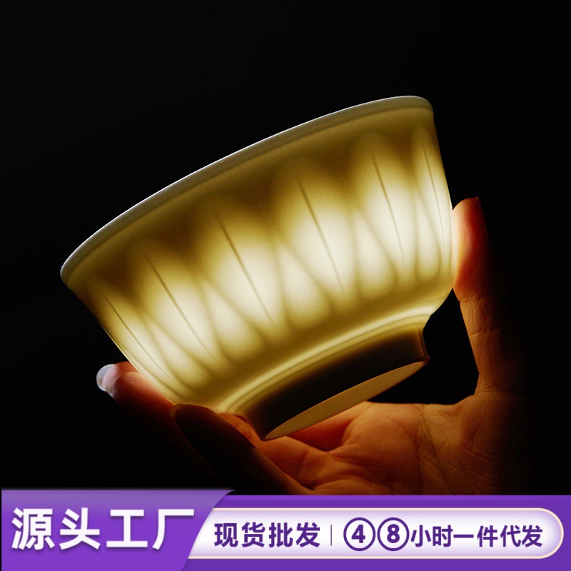 批发纯白瓷浮雕陶瓷餐具家用新款米饭碗菜盘碟子釉下彩碗盘碟套装