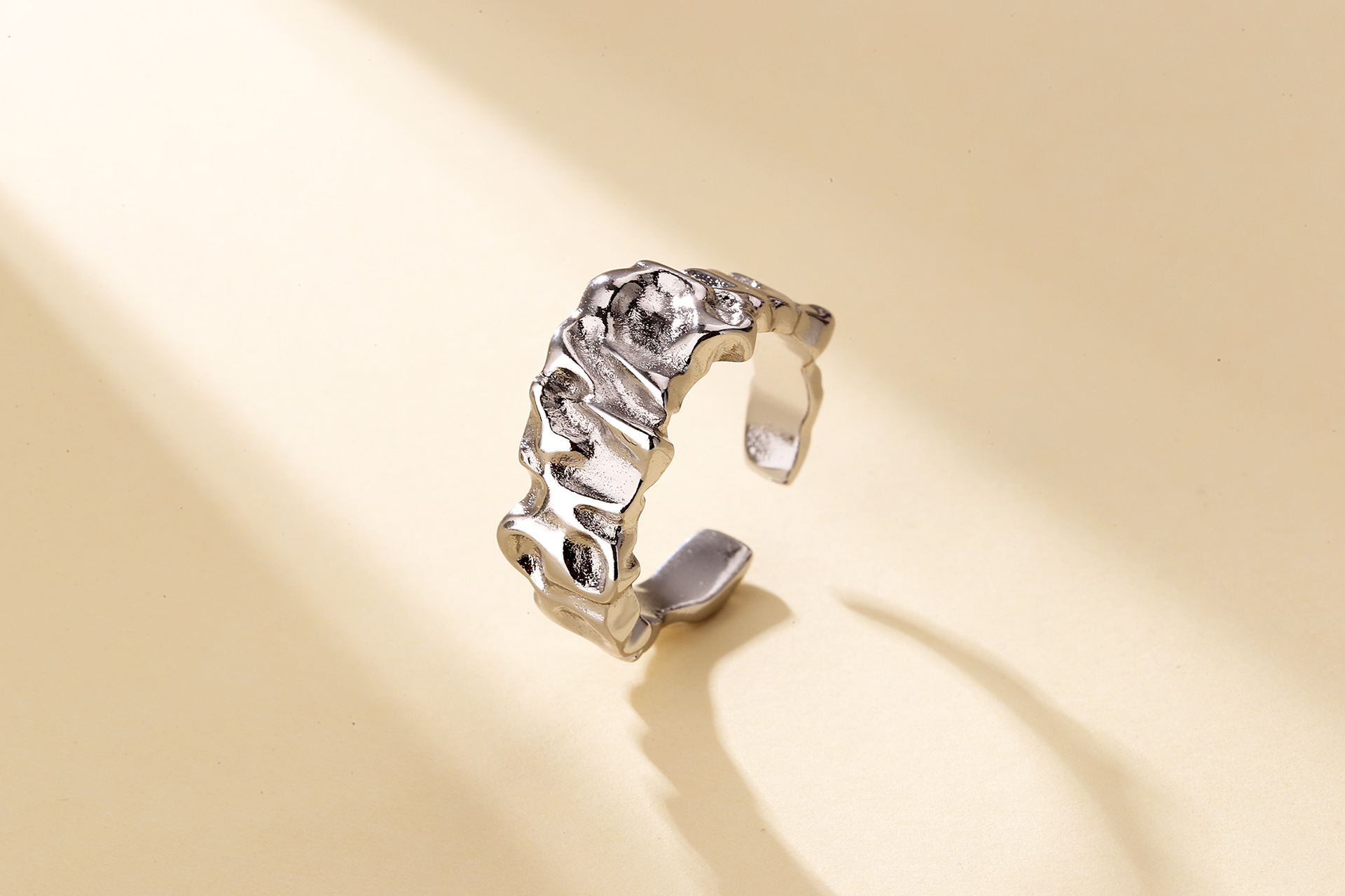 Retro Geometric Copper Pleated Rings