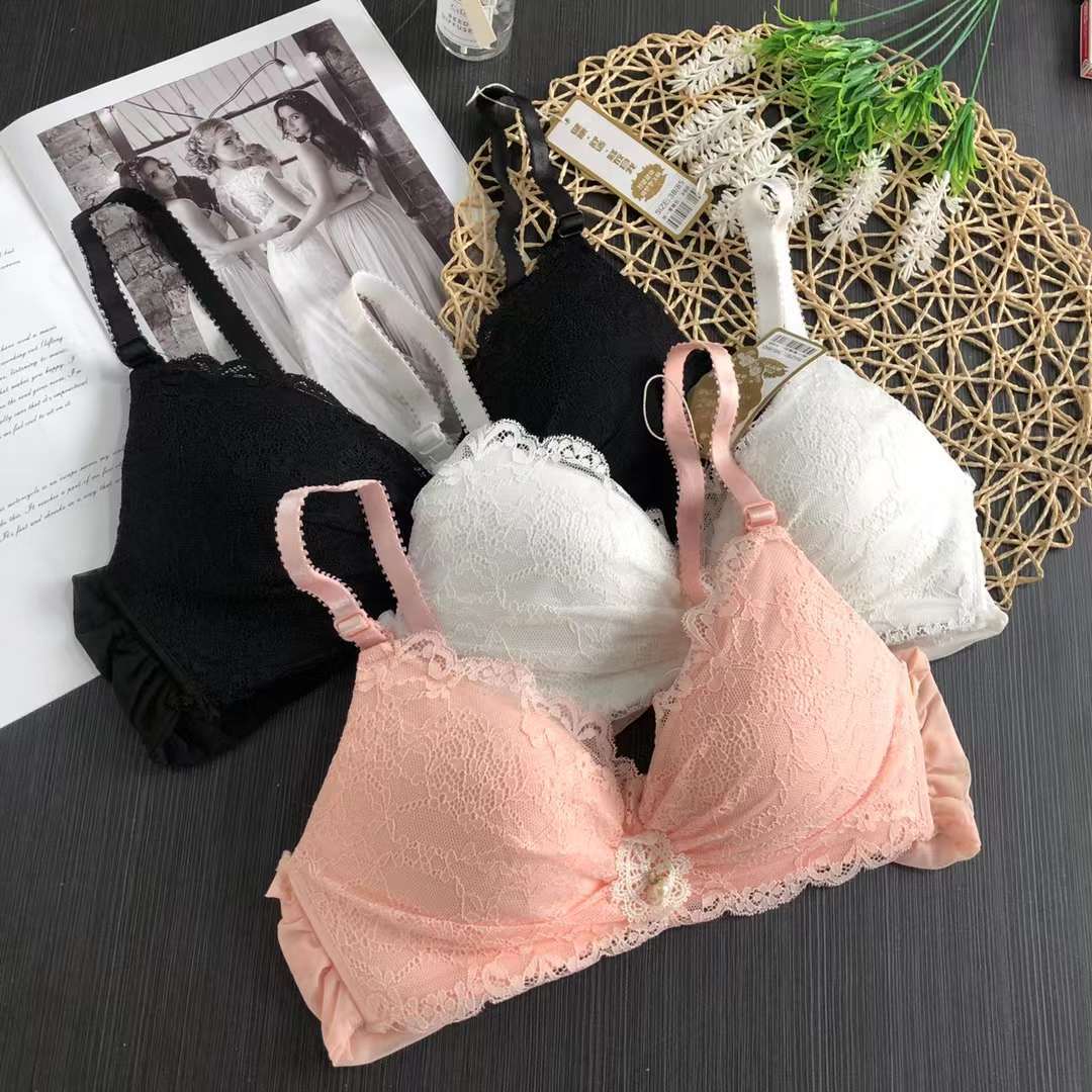 Nueva colección de pecho de tres pechos ajustable push-up cómodo sin costuras sin hilos ropa interior delgada sujetador de las mujeres