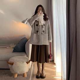 高级感牛角扣连帽毛呢外套女短款2022冬装搭配显高小个子呢子大衣