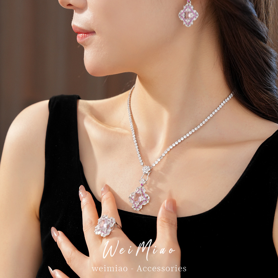 Agujas de plata de diamante cuadrado diamante pernos de aretes de temperamento dulce aretes de aretes de lujo ligero de alta calidad conjunto de joyas exquisitas