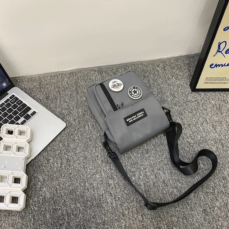 Bolsa de mensajero de marca de moda bolsa pequeña para hombres bolsa de teléfono móvil informal japonesa bolsa de nylon mochila funcional ligera bolsa de hombro de las mujeres