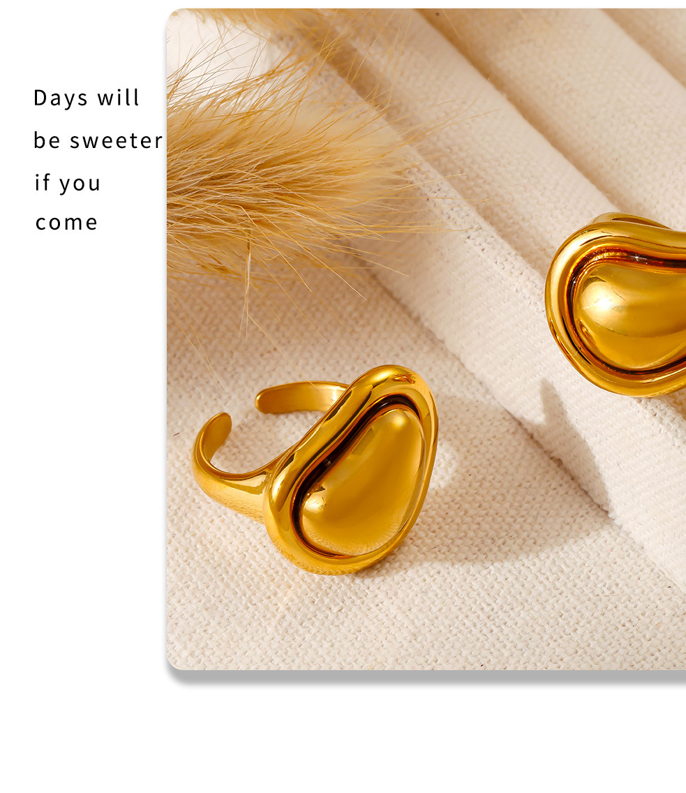 Titanium Steel PVD Vacuum Cast Irregular Gold Bean Ring With Adjustable Color Retention_voghion.com