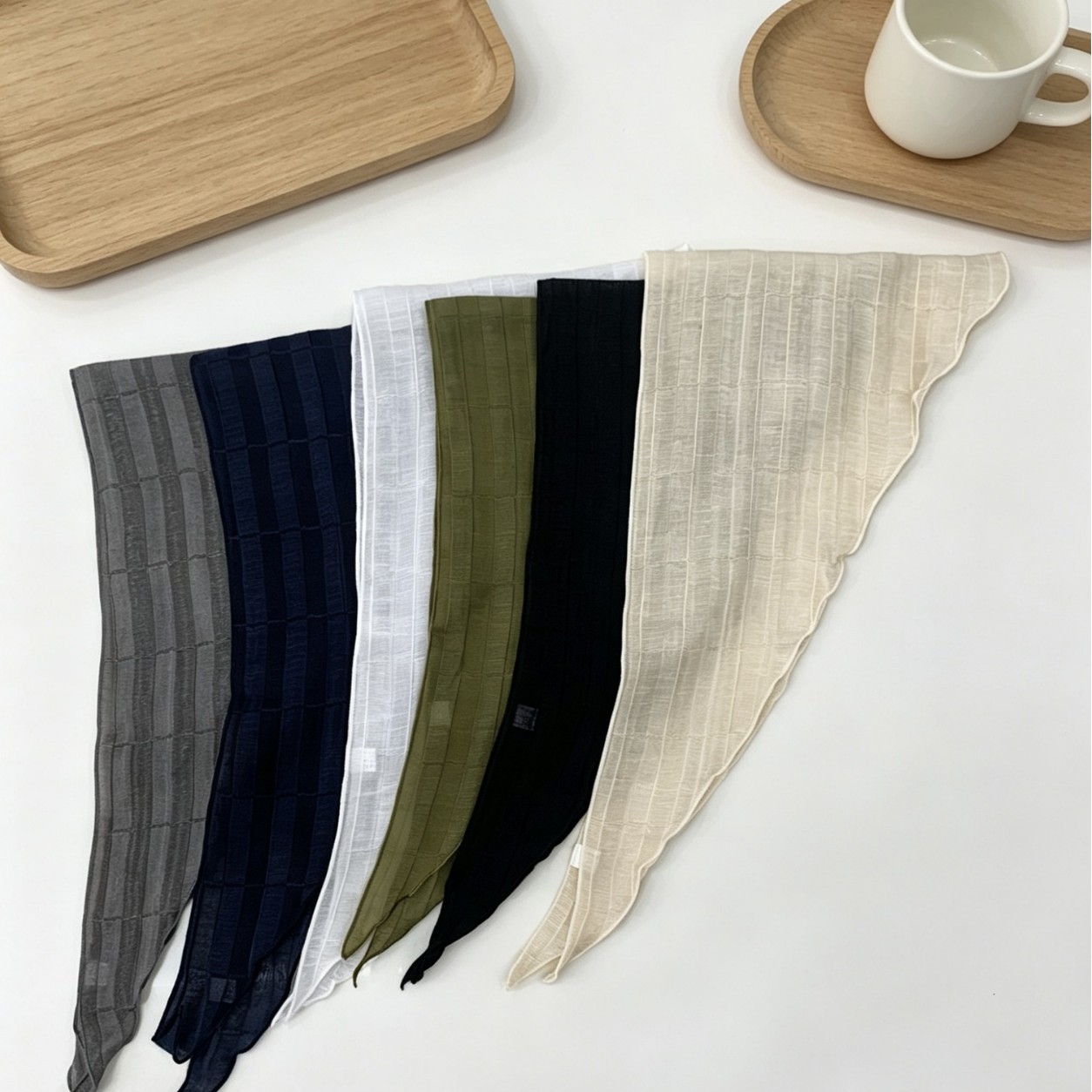 Japanese-Style Textured Artistic Versatile Triangle Scarf for Women, Fashionable Commuter High-Intelligence Style Headscarf, Waist Accessory, Neck Scarf