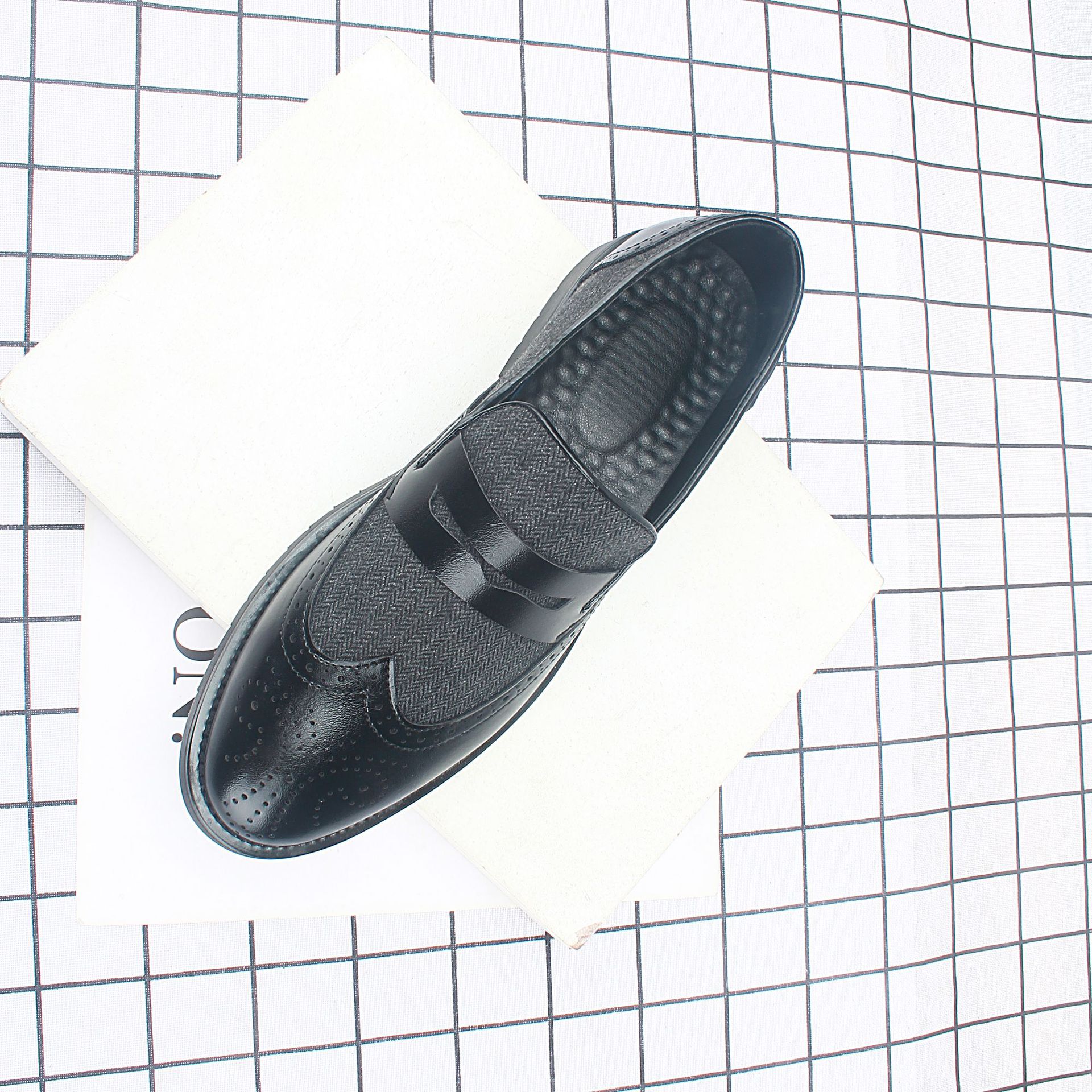 ��Ь2023���¿����Ь�˶����аٴ�ͷ��ʿƤЬ��Ь563