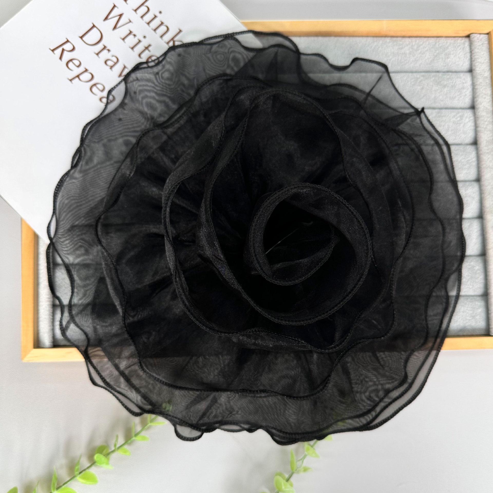 跨境热销款32CM多层立体欧根纱花朵连衣裙礼服婚纱服胸花配饰