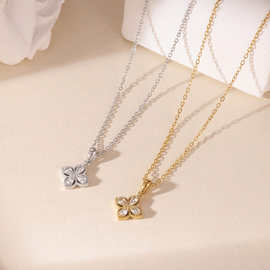 爆款项链四叶花可旋转设计感锆石幸运草项链百搭饰品网红同款项链