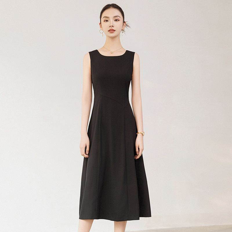 Sleeveless French Style Little Black Dress Black dress Women's 2025 New Mid-length Hepburn Style Summer Bottoming Vout Dress