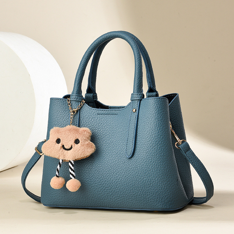 外贸可爱小熊手提包包2024新款简约大气个性单肩斜跨女包洋气小包