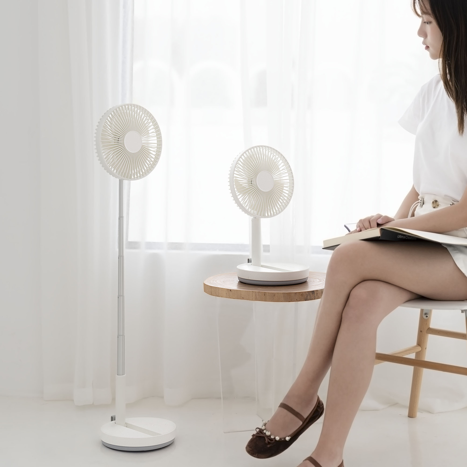 Telescopic folding handheld table air fan