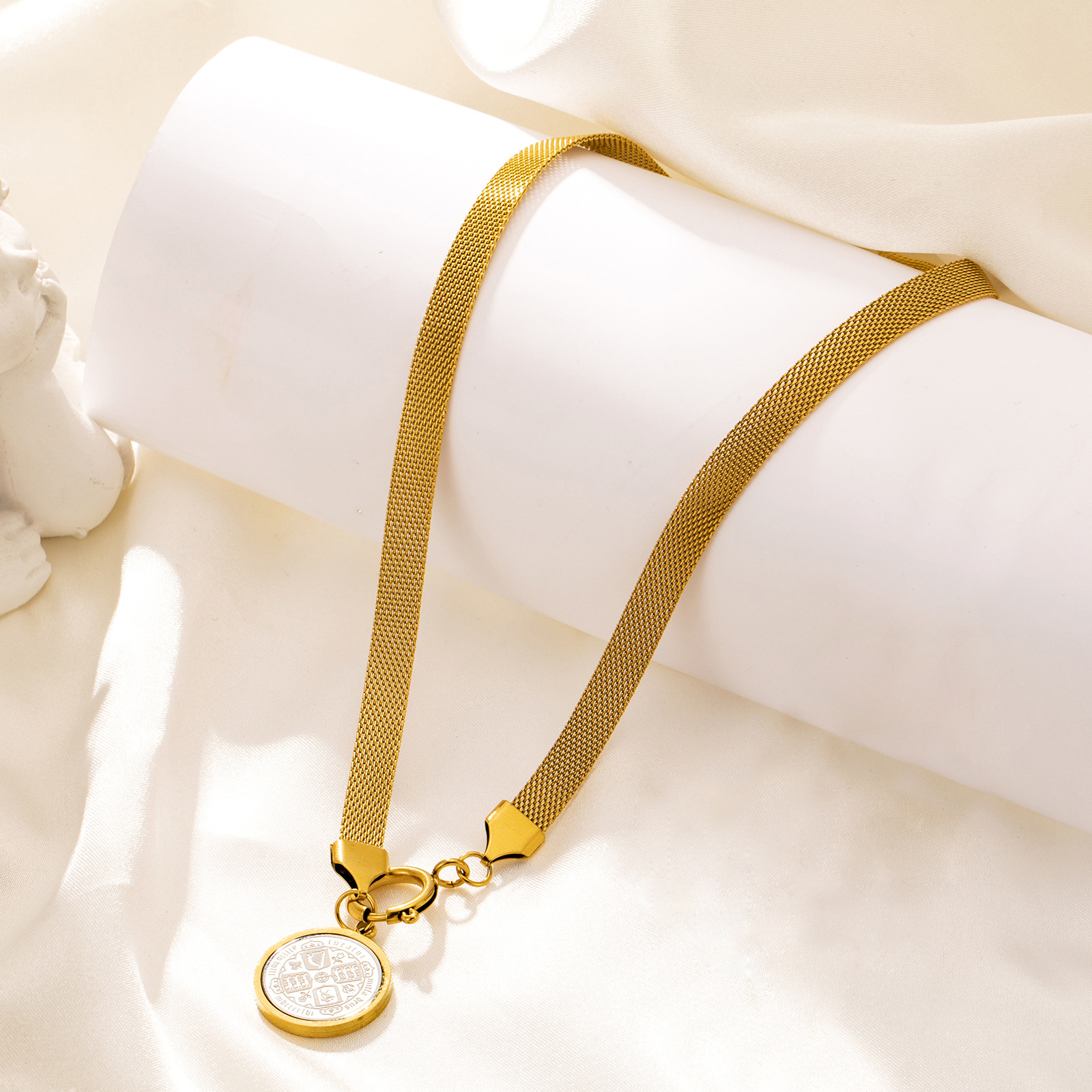 Simple Style Coin Titanium Steel Plating Necklace 1 Piece