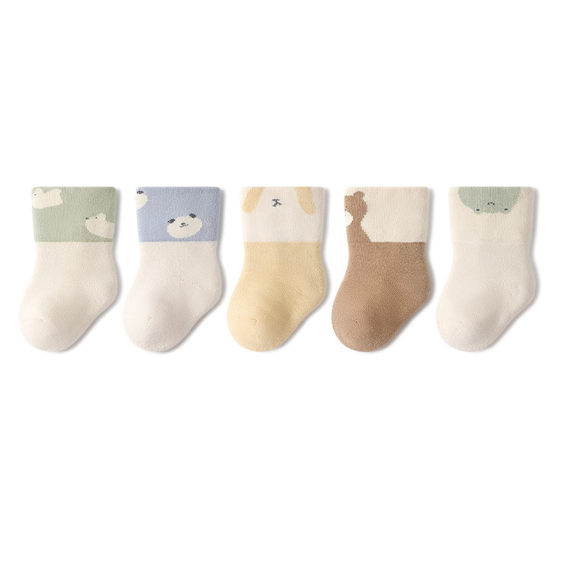 Invierno Terry espesado recién bebé recién nacido calcetines boca ancha no apretada pierna bebé calcetines deshuesados de dibujos animados media-pantorrilla