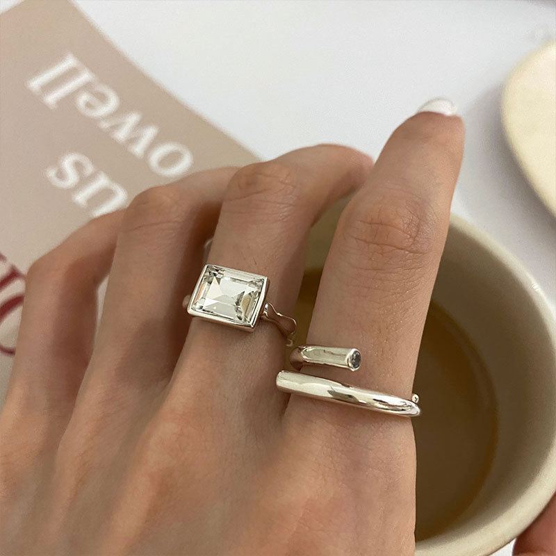 Anello aperto regolabile minimalista in argento massiccio 925_voghion.com