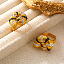 Vintage�йź���˫ɫ���ָʱ�и�����Ʋ���ֶ�18k���羳��Ʒ