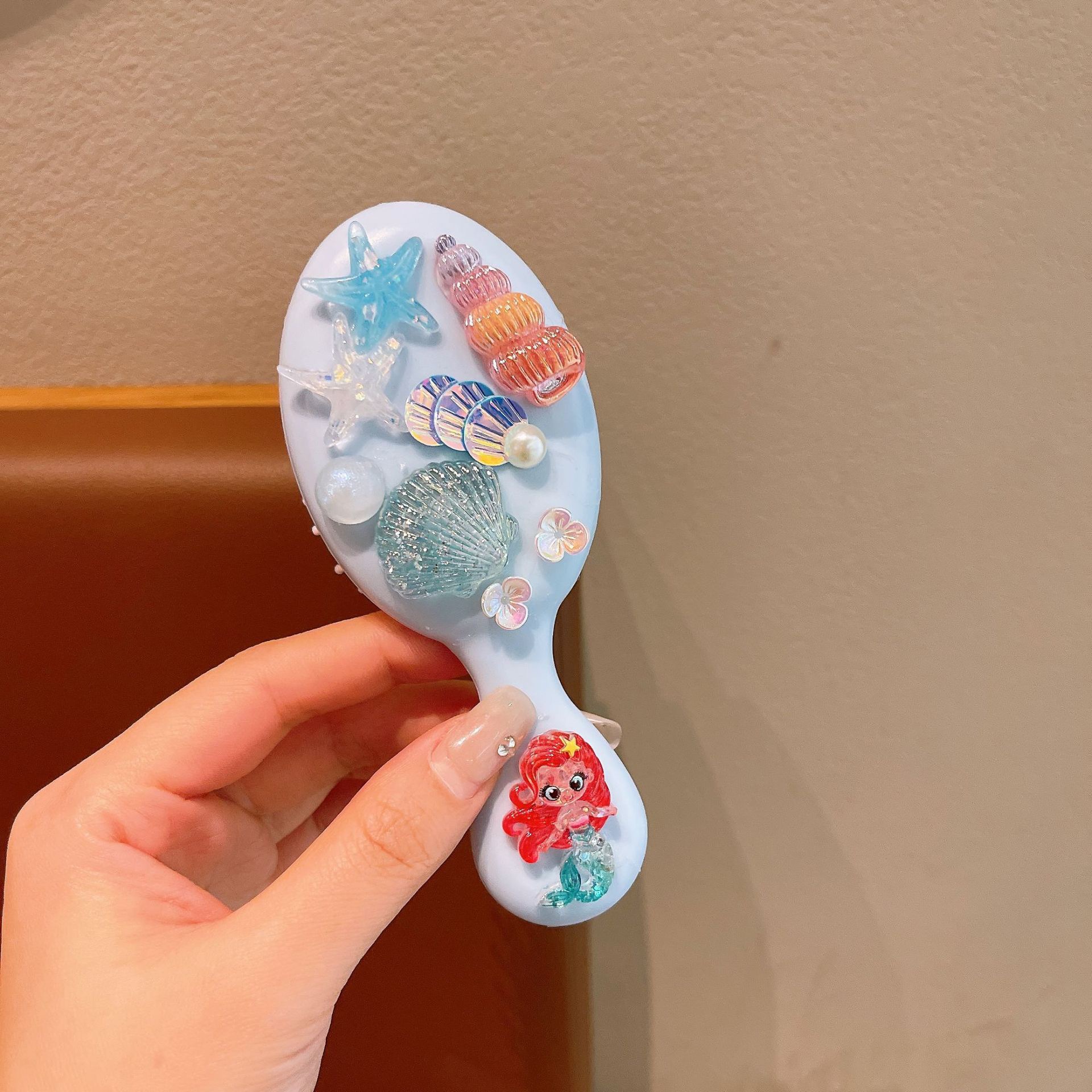 Lindo portátil con tapa plegable, peine de bolsa de aire plegable, masaje, peine pequeño, espejo, mini peine de colchón de aire portátil todo en uno, mujer