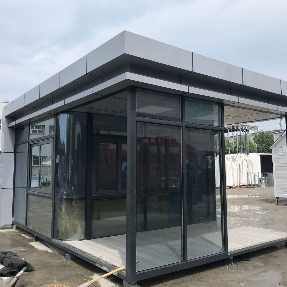 Sala de servicio de seguridad móvil simple, nueva sala de servicio de guardia china, barraca de guardia de seguridad de la comunidad, pintura de piedra real