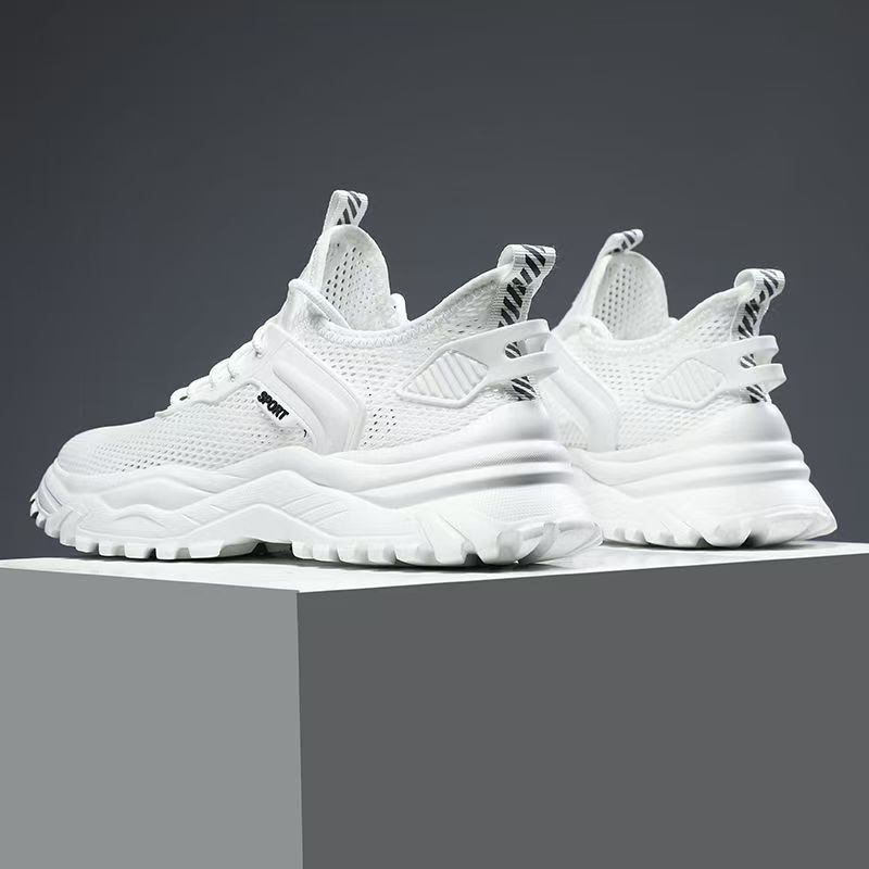 2025 nuevos zapatos de verano transpirables para hombres, malla hueca, zapatos de malla delgados ligeros, zapatos deportivos blancos para estudiantes, hombres