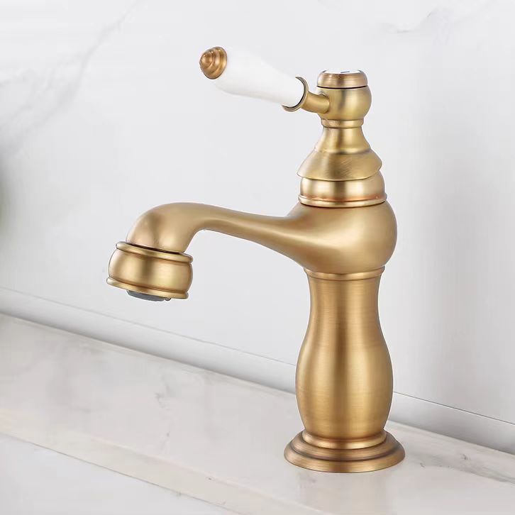 Retro europeo de cobre un solo mango lavabo lavabo grifo lavabo oro francés lavabo grifo frío y caliente