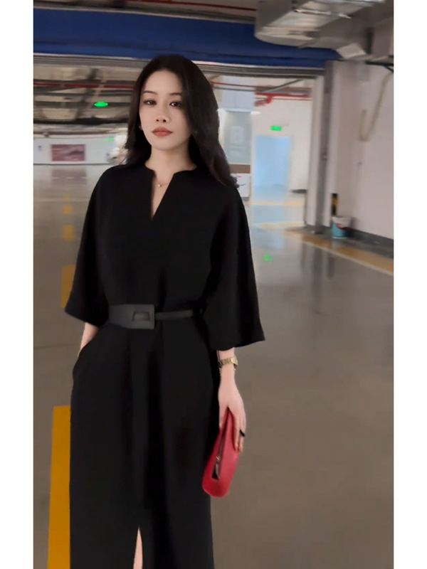6801赫本风气质黑色大码连衣裙胖妹妹新款通勤百搭时尚长裙女装|undefined