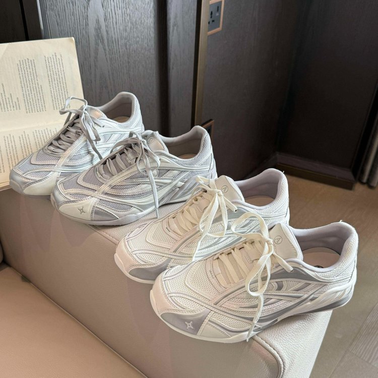Lightweight and Stylish German Training Shoes for Women, 2026 Spring New Model, White Flat Running Shoes for Students, Casual Sports Shoes