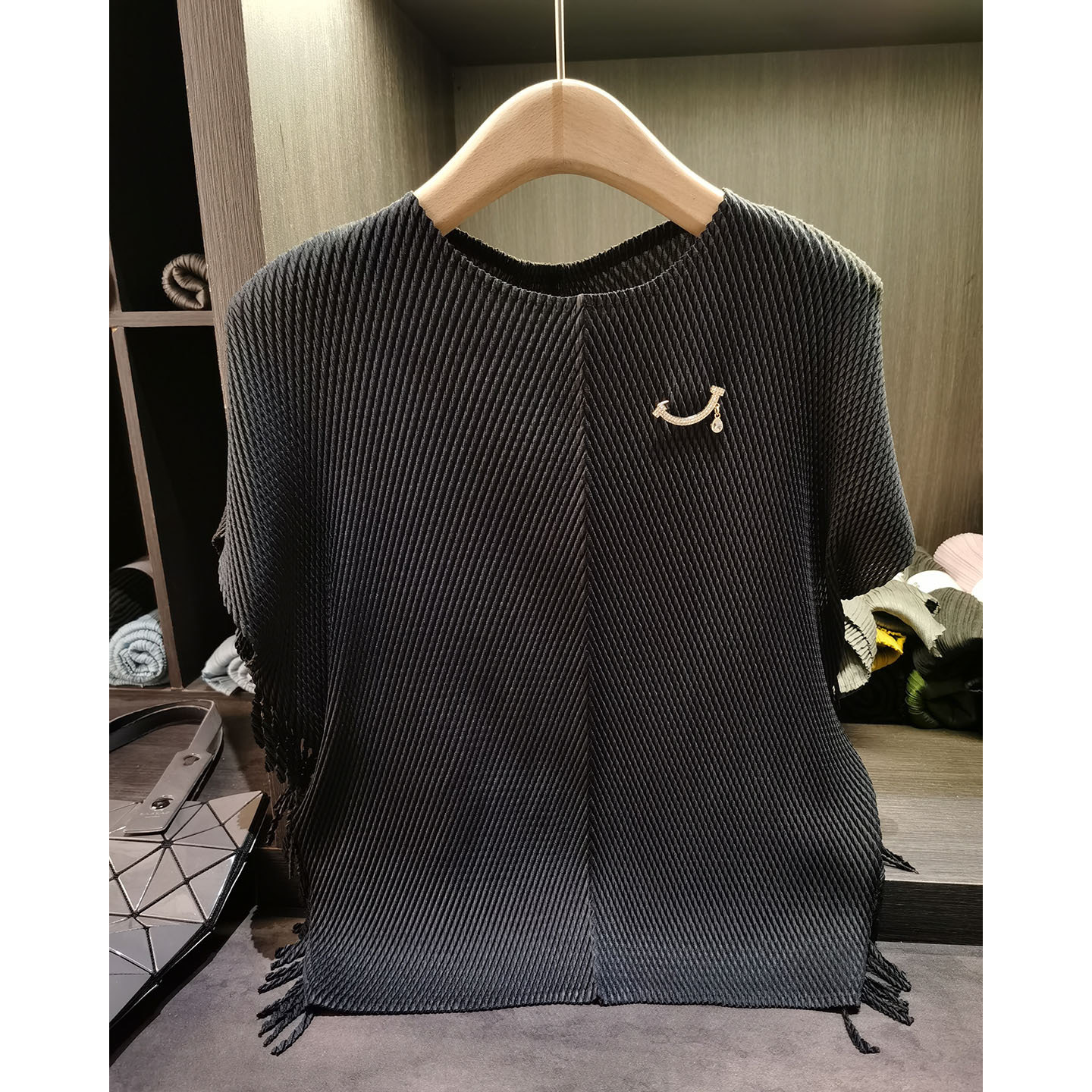 màu đen