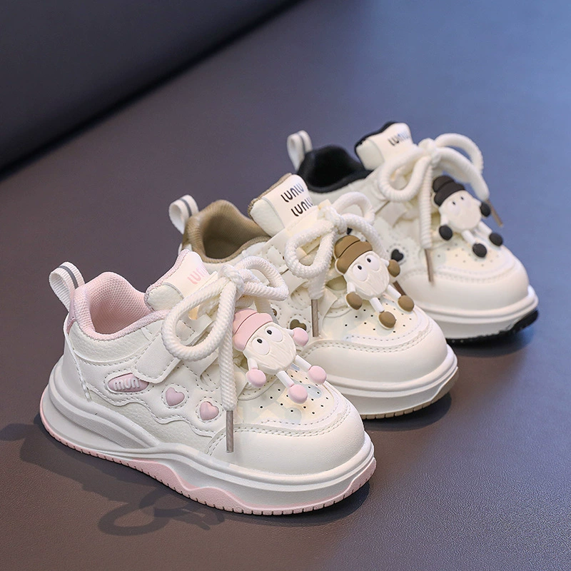 Детская повседневная обувь для девочек корейские спортивные кроссовки 2025 весна и осень новая мягкая подошва маленькая девочка маленькая белая обувь для мальчиков