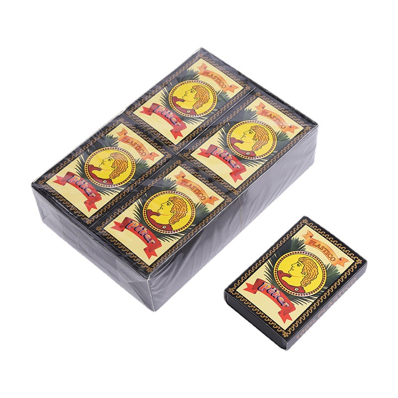 Fabricante español de naipes de plástico tipo caja negra produce y vende al por mayor naipes hechos a mano específicamente para juegos de cartas.