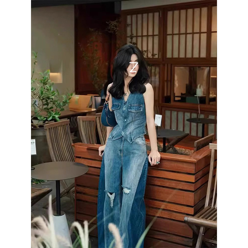 High Street Design-Inspired Denim Vest and Wide-Leg Pants Two-Piece Set for Women, Summer Thin Style, Slimming Outfit Set High Street Design-Inspired Denim Vest and Wide-Leg Pants Two-Piece Set for Women, Summer Thin Style, Slimming Outfit Set