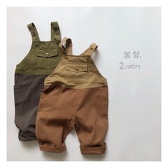 Korean version of children's clothing spring and autumn new children's retro jumpsuits for boys and girls color matching loose suspenders overalls