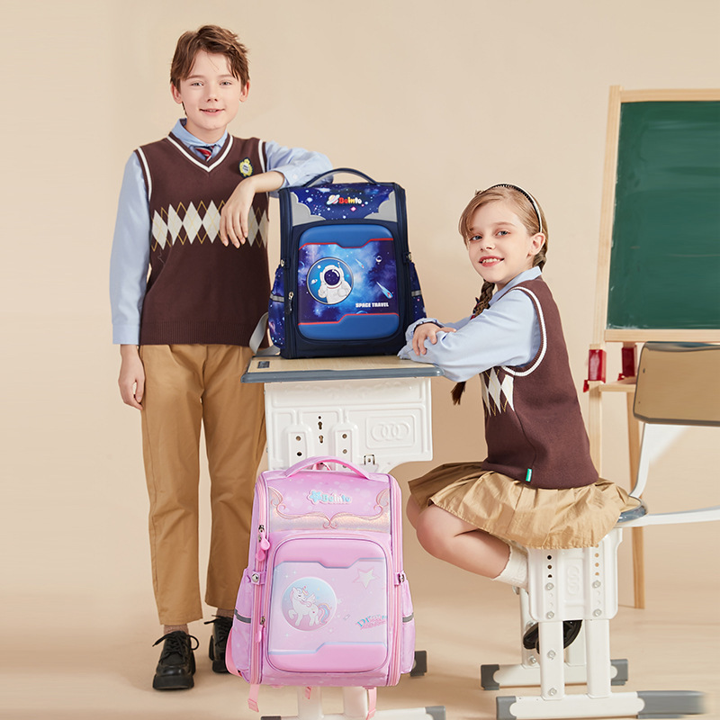 Mochila escolar espacial para hombres de escuela primaria