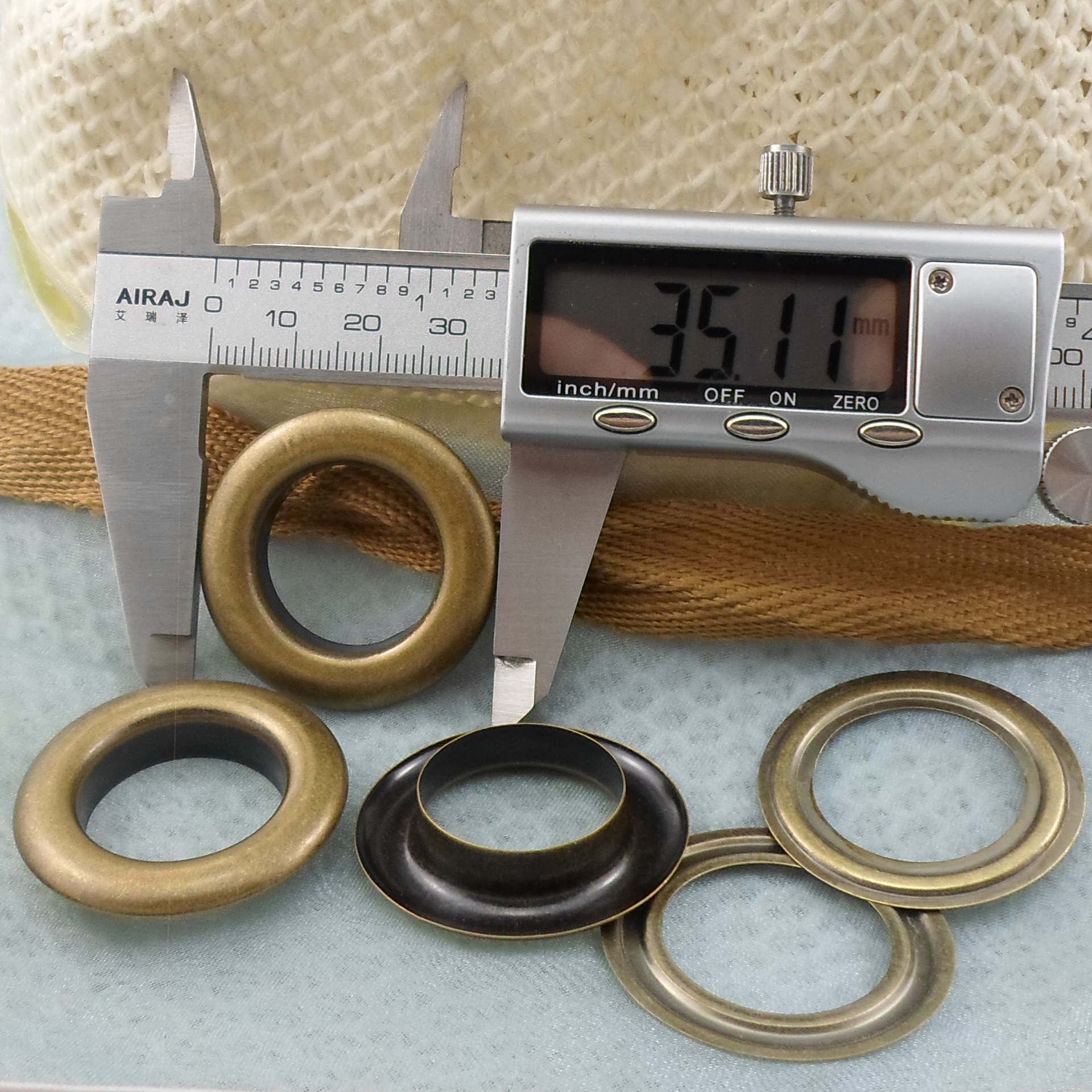 35#圆边鸡眼扣（外径35×内径21.5MM）箱包围裙 衣服装饰五金环