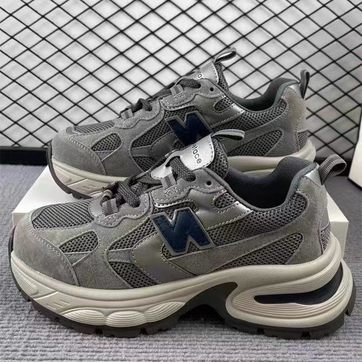 2024 primavera y otoño nuevo aumento de la parte inferior gruesa de cuero suave de alta gama zapatos de papá mujeres 7cm muffin pequeño zapatos casuales