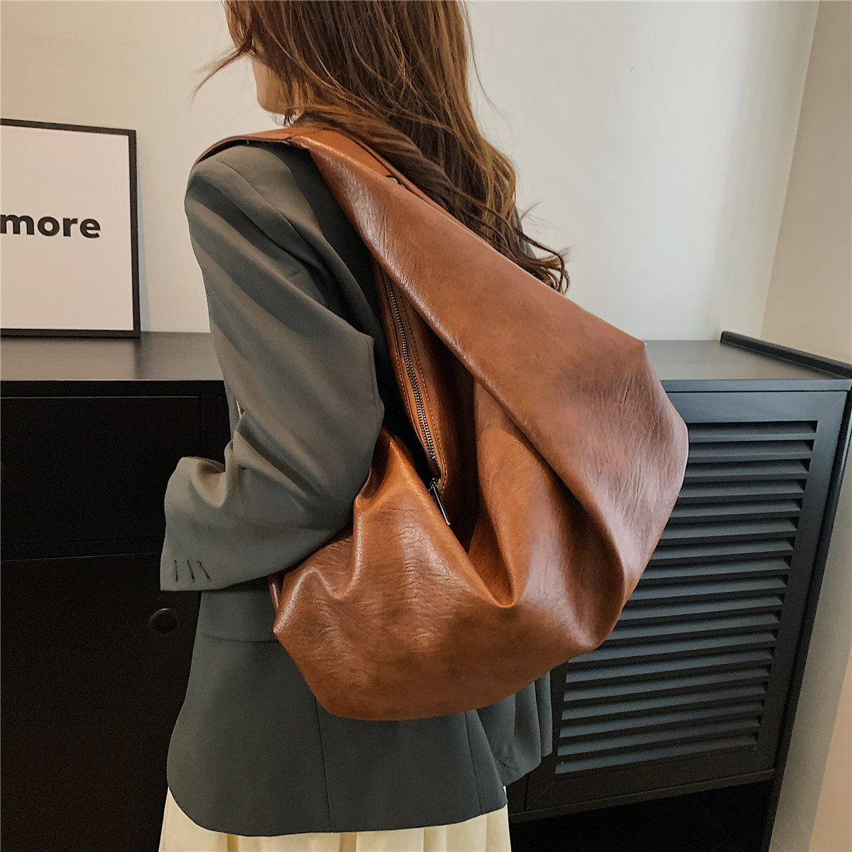 Bolsos de mujer transfronterizos nuevos bolsos de cuero blando insfeng blogueros perezosos bolsos de albóndigas de gran capacidad bolso de viaje bolso tote