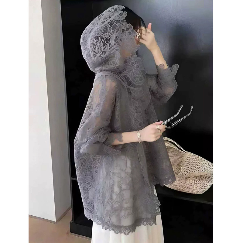 French-style romantic gray lace crochet sun-protective shirt for women, new trendy slightly sheer design, slimming hooded top for summer French-style romantic gray lace crochet sun-protective shirt for women, new trendy slightly sheer design, slimming hooded top for summer
