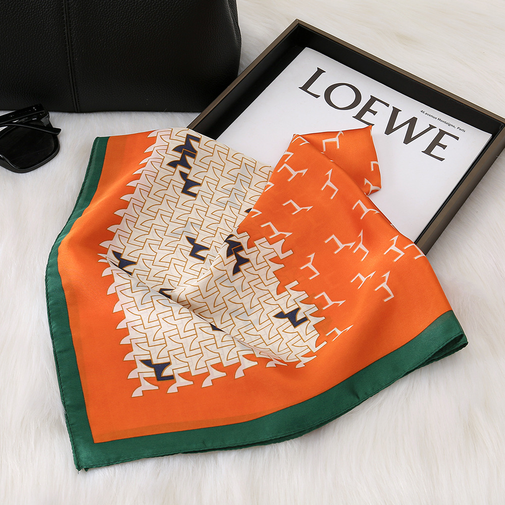 Primavera y otoño bufandas de seda de alto nivel transfronterizas bufandas de seda de simulación multifuncionales bufandas de decoración profesional bufandas de dama