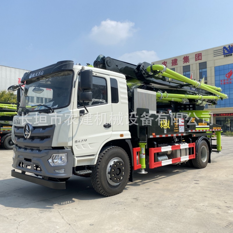 农建机械33米混凝土搅拌泵车 汽车泵车 农村乡镇建房施工灵活