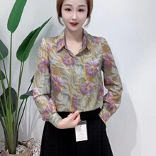 时尚妈妈装翻领长袖印花衬衫2025夏季新款中老年遮肚显瘦洋气上衣