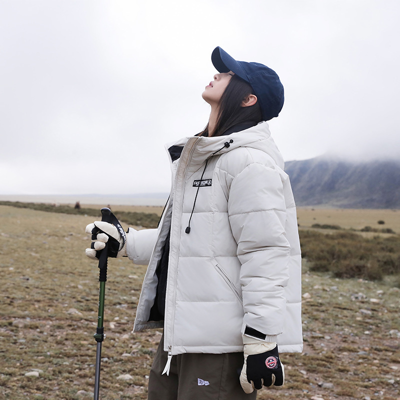 Hombres y mujeres parejas encapuchadas cortas chaqueta de algodón de pluma nueva moda de invierno calentamiento al aire libre deportivo grueso chaqueta de algodón