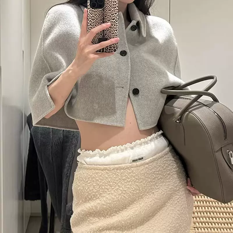 Sapphire早春高质感式慵懒精致浅奶灰披肩斗篷外套女