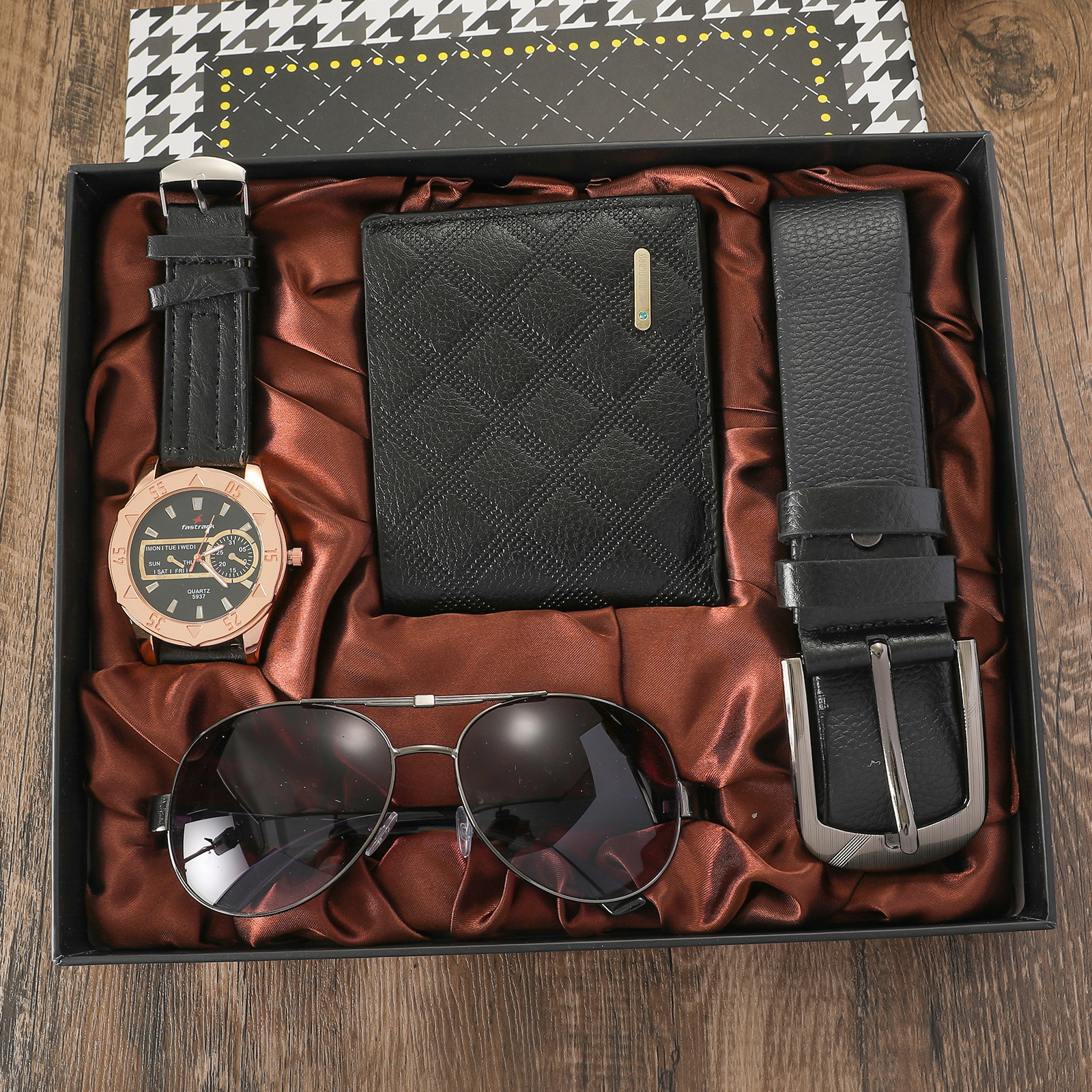 869g Weight Ordinary Glass Mirror Material Titanium Alloy Strap Material Watch Classification Pointer Display Type Single Folding Buckle Buckle Style Rectangle Dial Shape Holiday, Party Occasion Quartz Movement Solid Color Pattern Men's Gender Vintage Style, Simple Style Style Vintage Style Simple Style Solid Color Single Folding Buckle Quartz Men's Watches 5