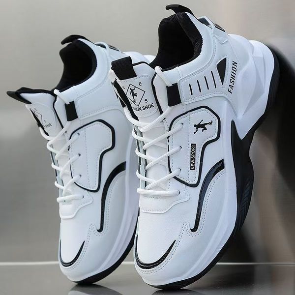Demi-season breathable shoes
