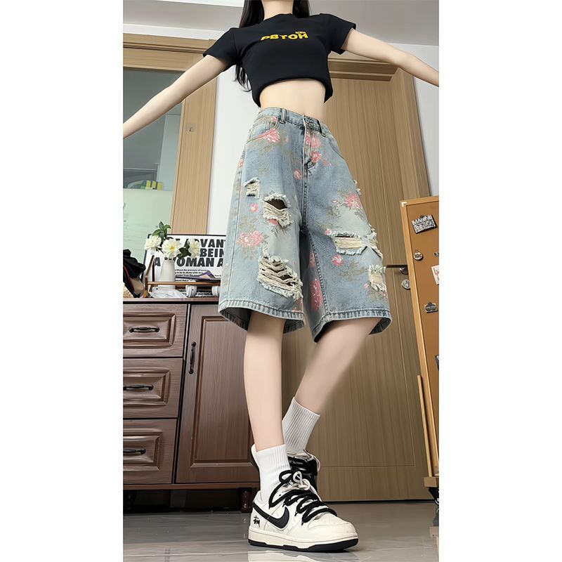 Summer New Floral Ripped Denim Shorts for Men, Loose and Versatile Rose American High Street Straight Five-Point Pants for Men