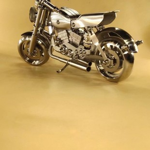 Made of Stainless Steel, the All-Metal Car Model Ornaments Are Purely Handmade and Assembled with Screws to Collect Birthday Gifts